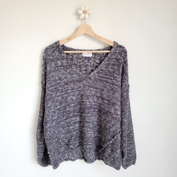 Universal Thread DIY distressed style heathered speckled Grey V-neck Sweater L - Picture 2 of 8